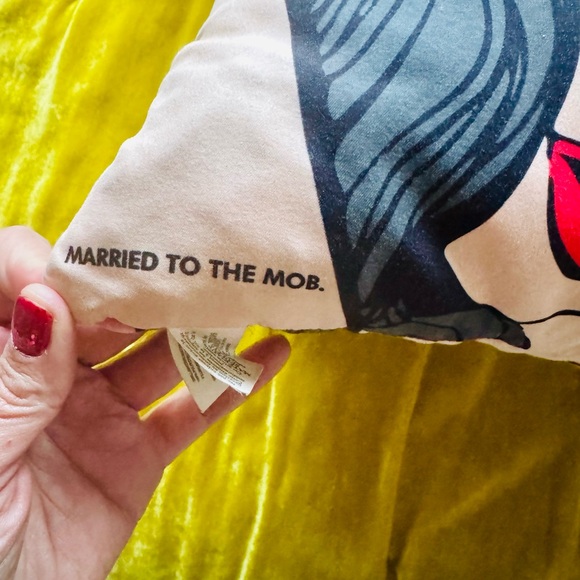 Married to the Mob Graphic Pillow with Red and Black Design - Picture 3 of 8